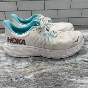 HOKA Arahi 7 Women's Size 9.5B White and Blue Running Shoes Athletic Stability